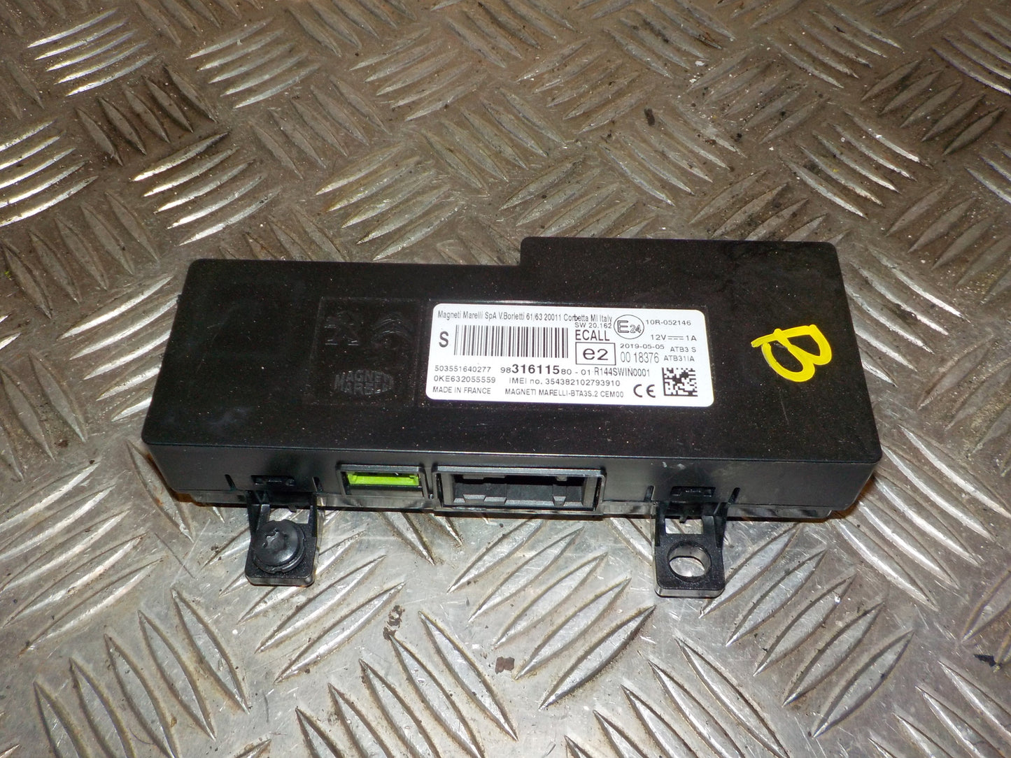 Peugeot Expert Relæ Diverse Med OEM Nr. 9831611580 Fra Peugeot Ophugger