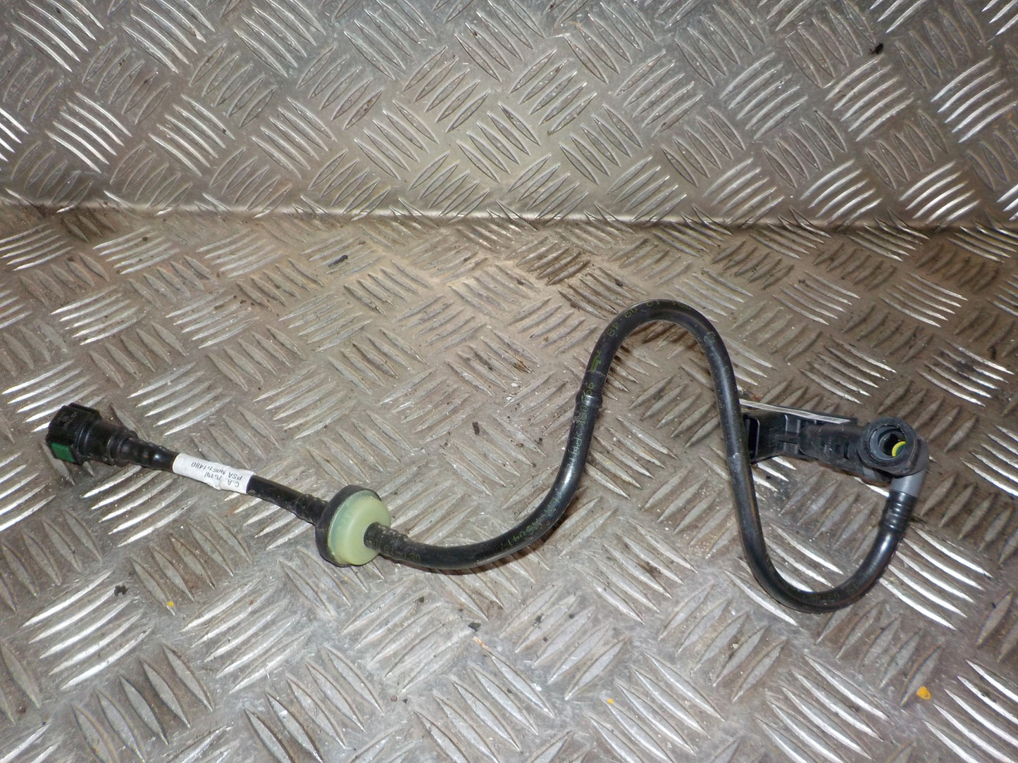 Peugeot Expert Vacuum Ventil Med OEM Nr. 9806151480 Fra Peugeot Ophugger