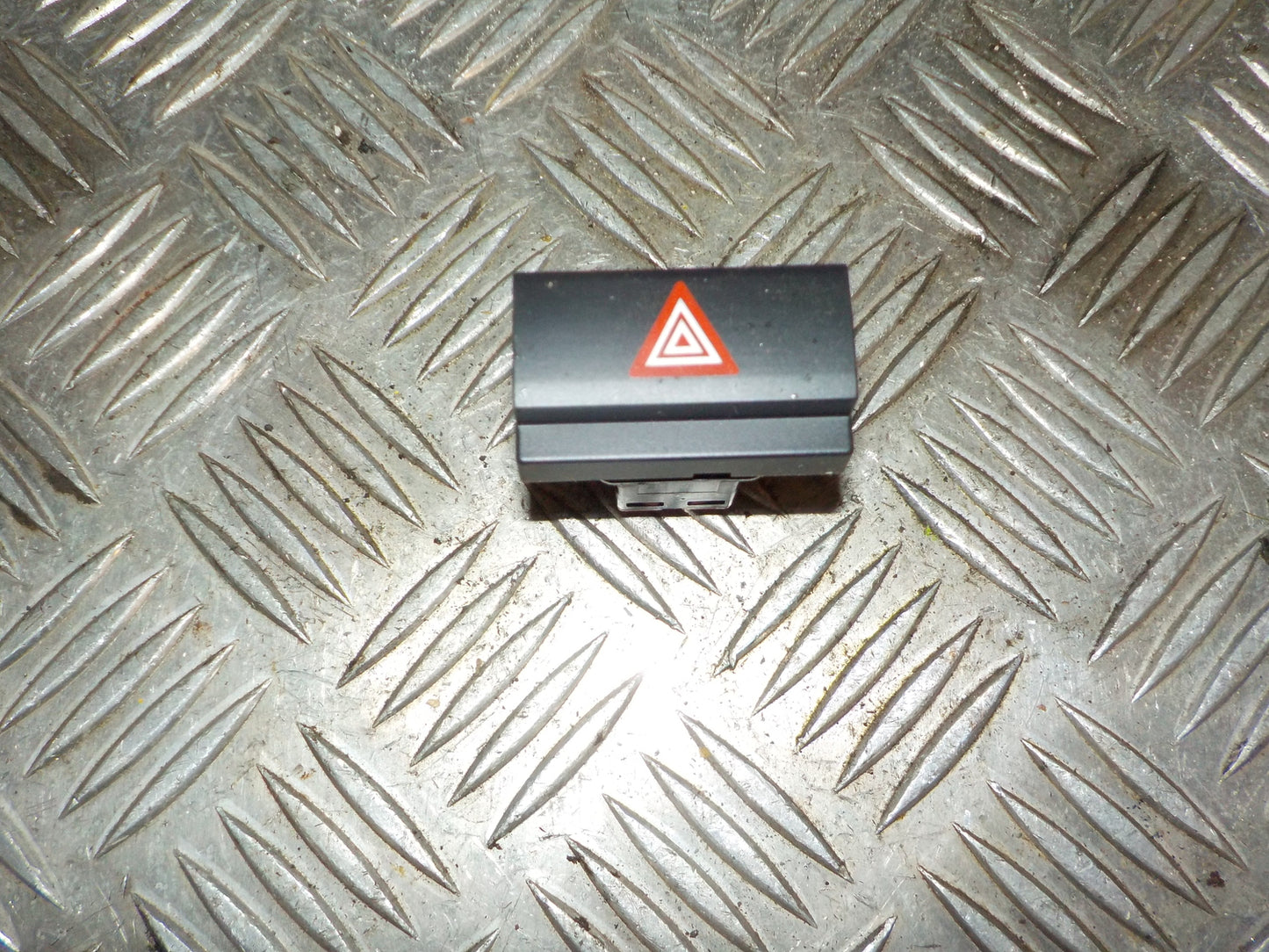 Peugeot Expert Kontakt Katastrofe Med OEM Nr. 9809181677 Fra Peugeot Ophugger