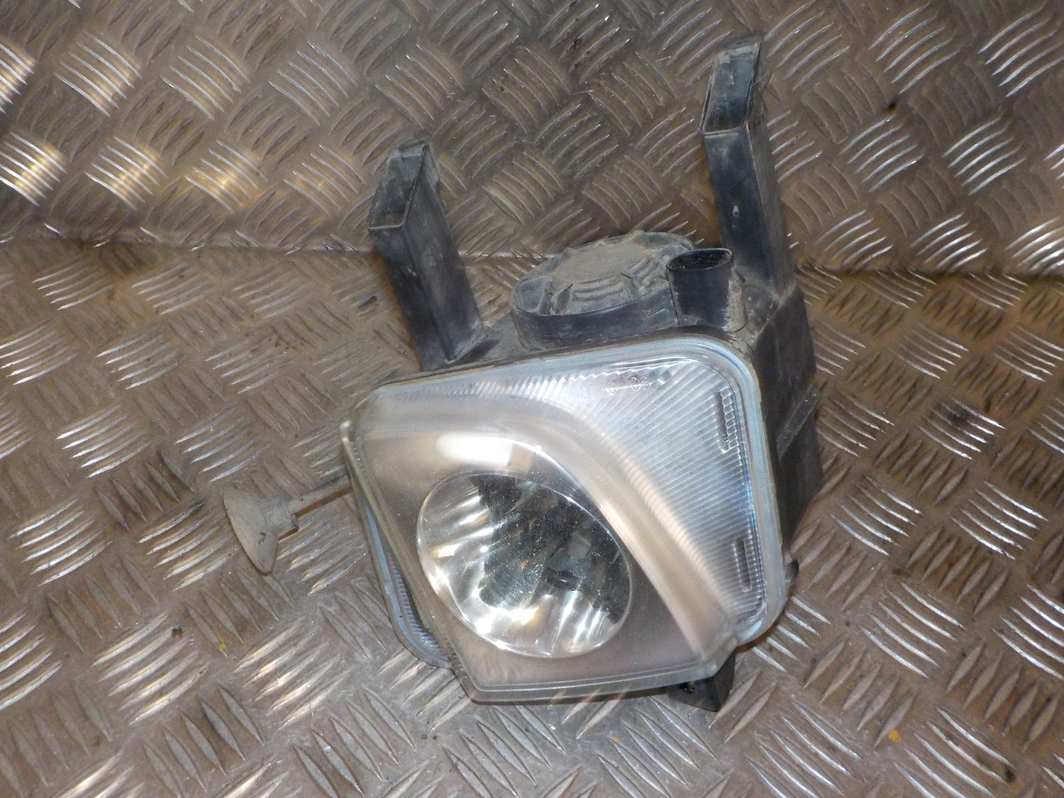 Opel Meriva A Tågelygte For Med OEM Nr. 93321059 Fra Opel Ophugger