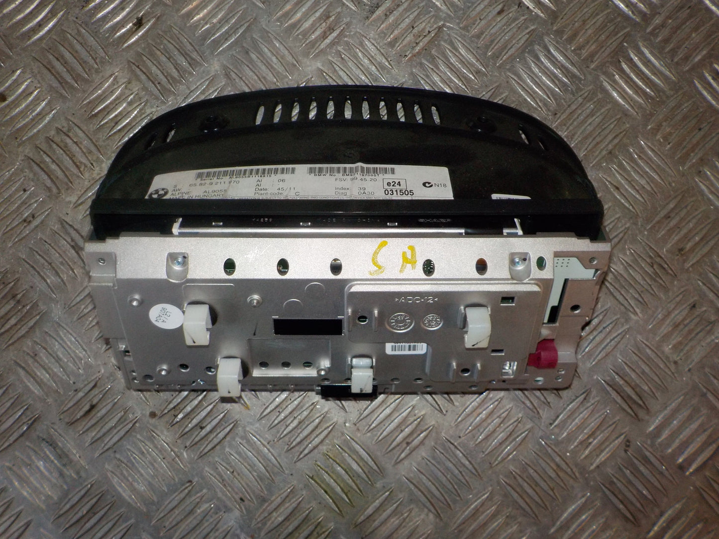 BMW 3-Serie E90/E91/E92 Radio, Multi Display Med OEM Nr. 65829211970 Fra BMW Ophugger