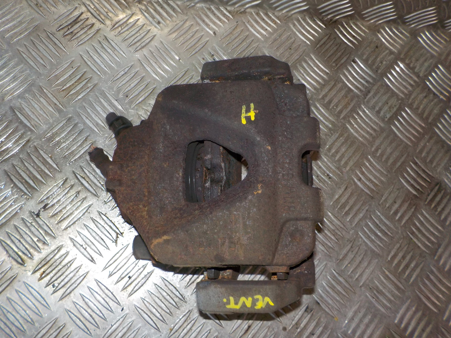 BMW 3-Serie E90/E91/E92/E Bremsekaliber Hf Med OEM Nr. 34216768698 Fra BMW Ophugger