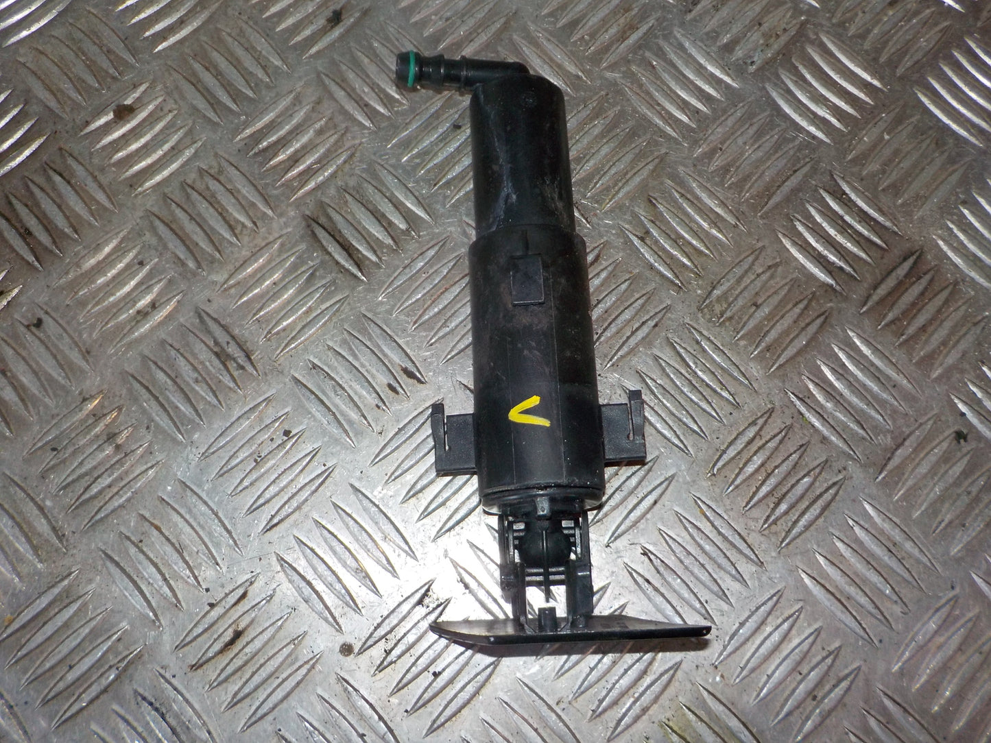 BMW 3-Serie E90/E91/E92/E Sprinklerdyse Med OEM Nr. 717934405 Fra BMW Ophugger