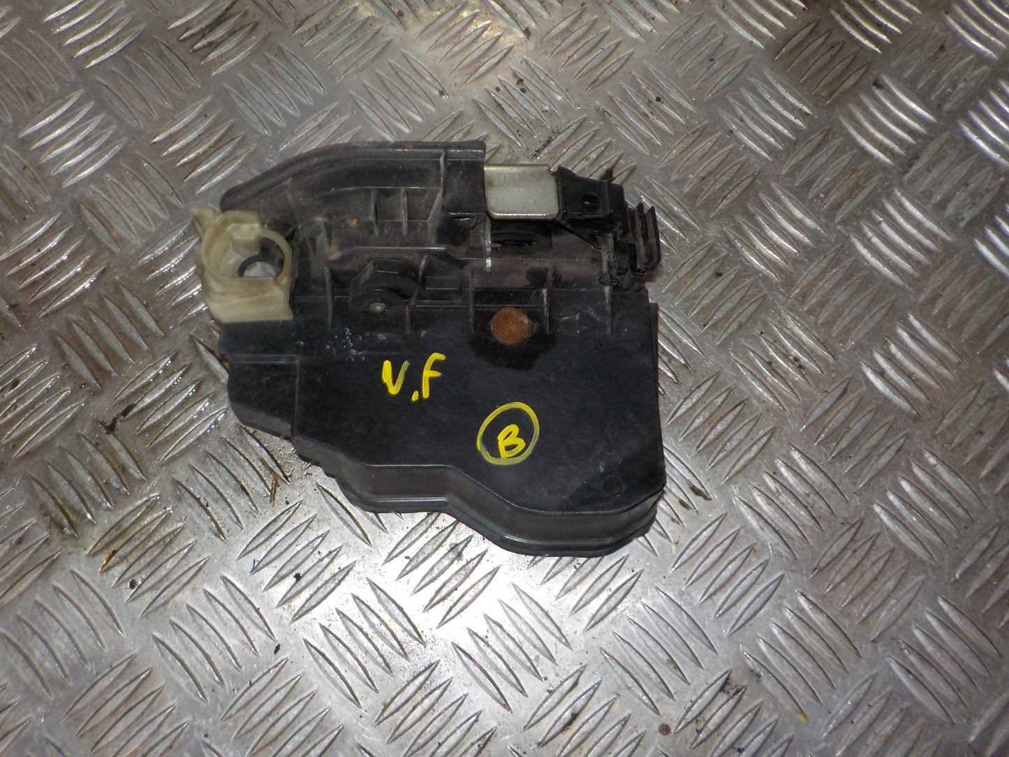 BMW 3-Serie E90/E91/E92/E Dørlås Med OEM Nr. 7229461 Fra BMW Ophugger