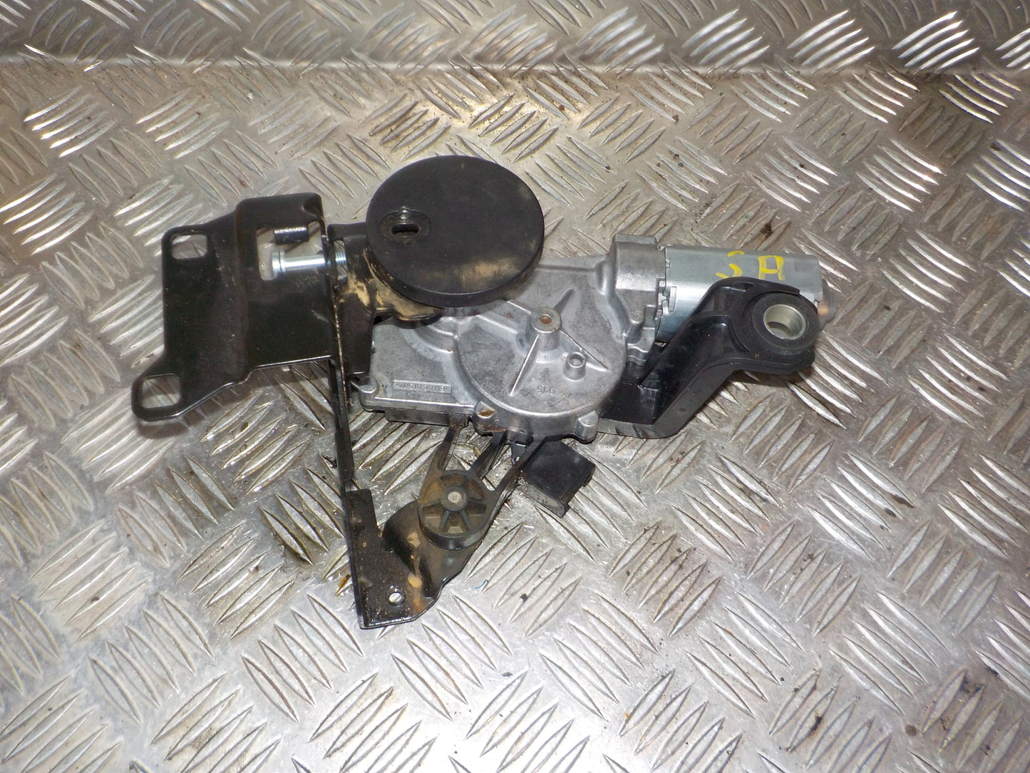 BMW 3-Serie E90/E91/E92/E Bagrudevisker Motor Med OEM Nr. 1397220905 Fra BMW Ophugger