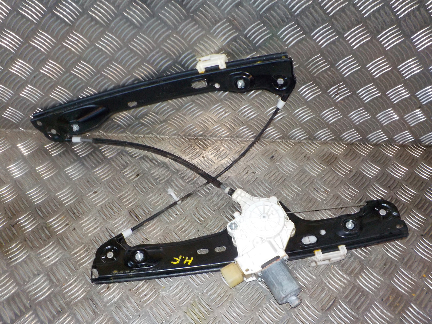 BMW 3-Serie E90/E91/E92 Rudemotor - Rudehejs Med OEM Nr. 996625102 Fra BMW Ophugger