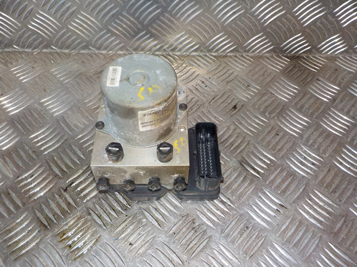 Kia Rio Ub ABS Pumpe Med OEM Nr. 589201W500 Fra Kia Ophugger