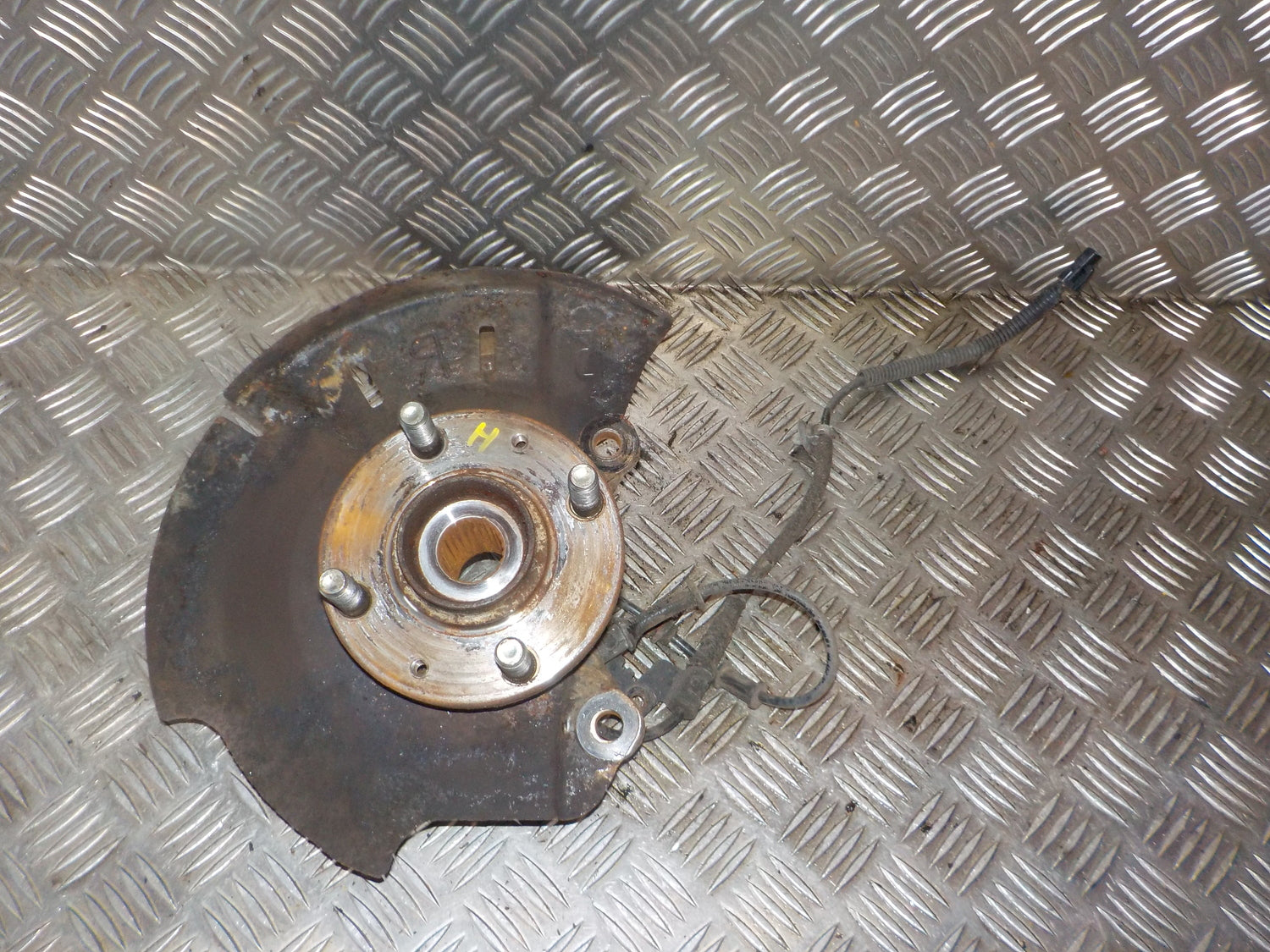 Kia Rio UB Spindel For H Med OEM Nr. 517161W000	 Fra Kia Ophugger