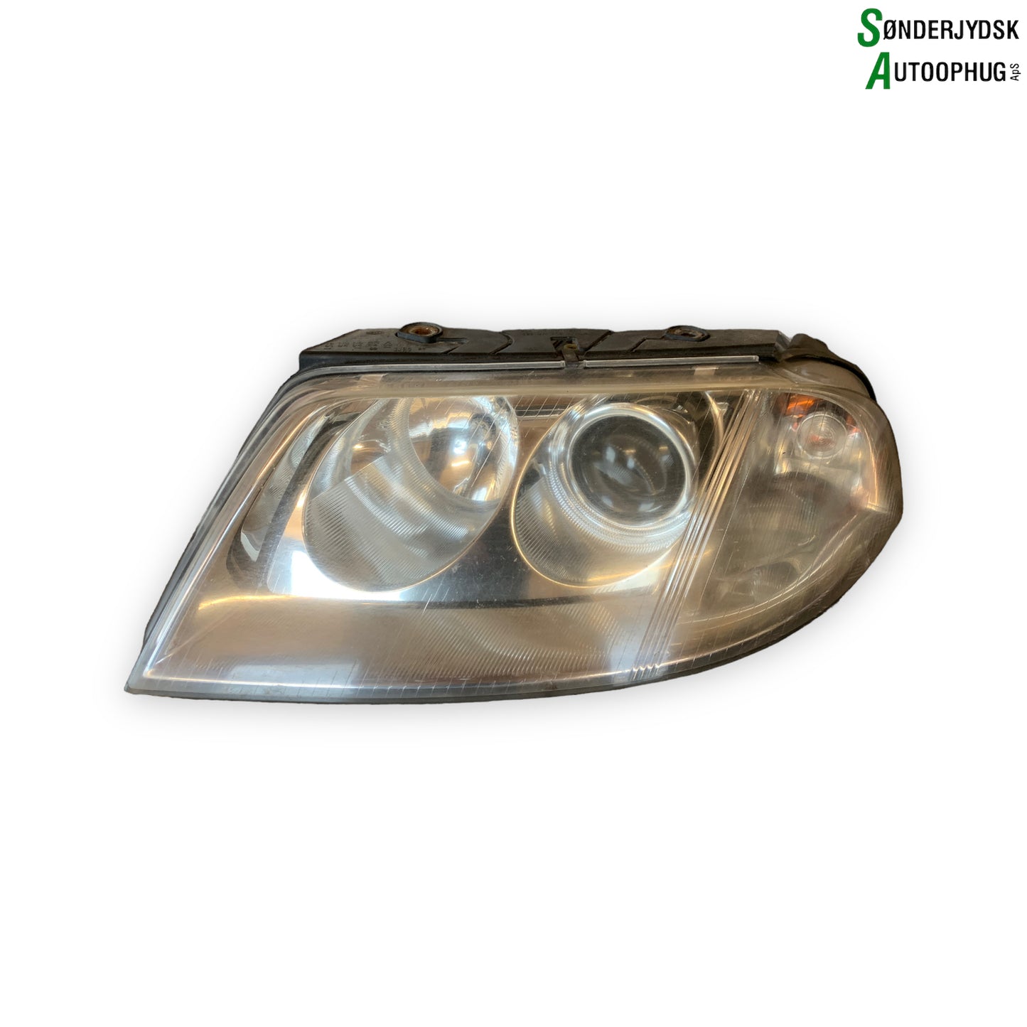 VW Passat 3B Forlygte Med OEM Nr. 3B0941015AR Fra VW Ophugger