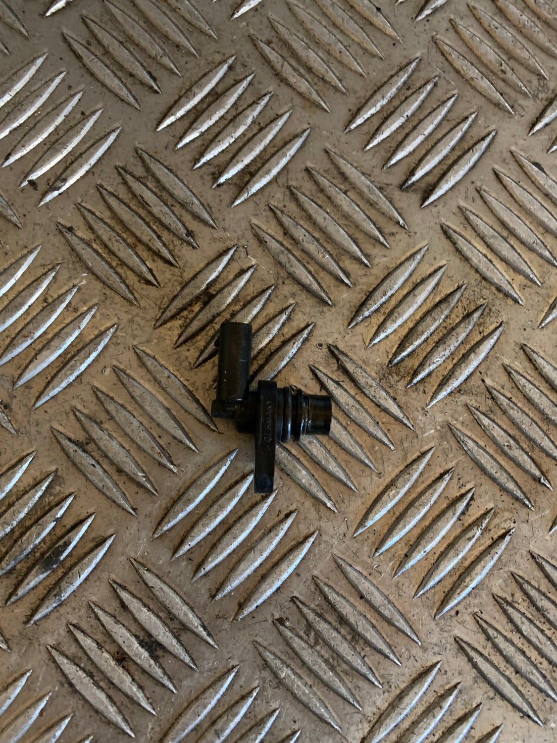 Mercedes-Benz Mercedes A W176 Toppunkt Føler Med OEM Nr. A2709050400 Fra Mercedes-Benz Ophugger