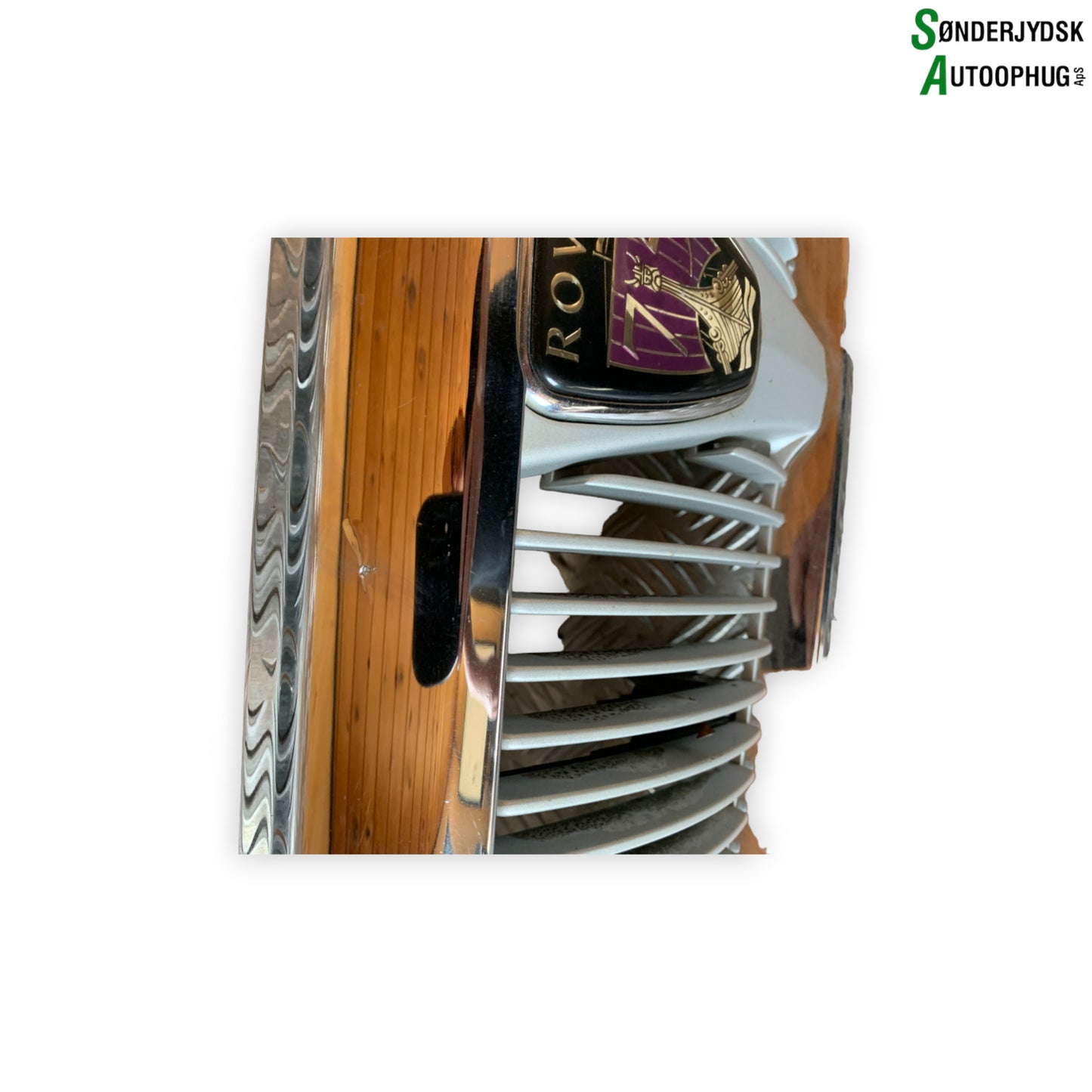 Rover 75 Frontgitter Med OEM Nr. 102260 Fra Rover Ophugger