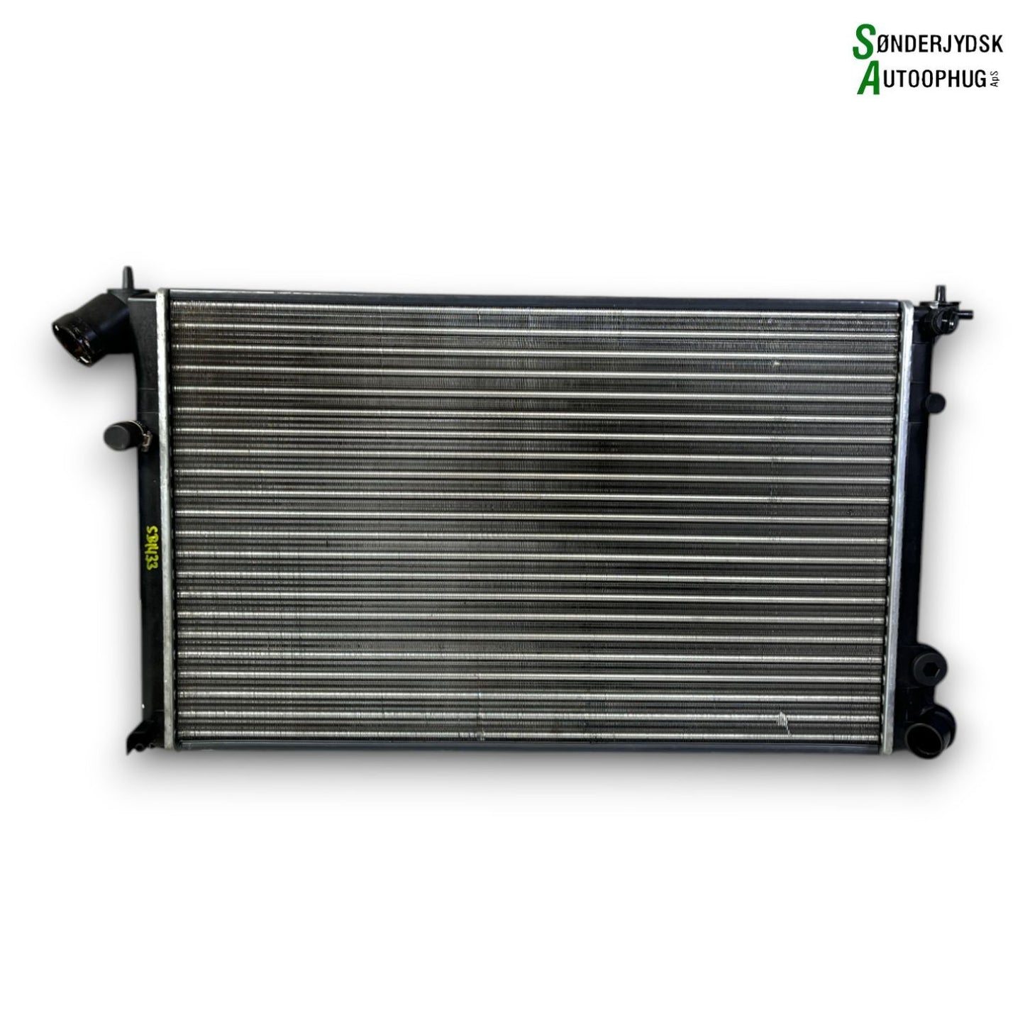 Peugeot 406 Køler Med OEM Nr. 1301GA Fra Peugeot Ophugger