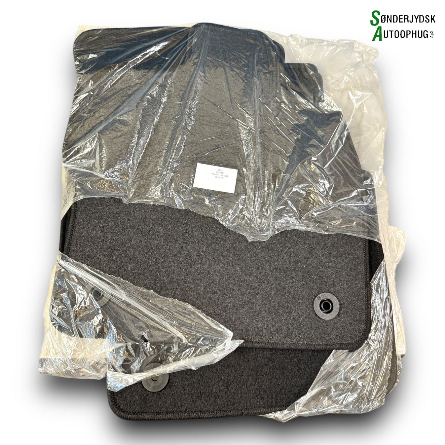 VW Golf 8 AU Bundmåtte Med OEM Nr. Ophugger Fra VW Ophugger