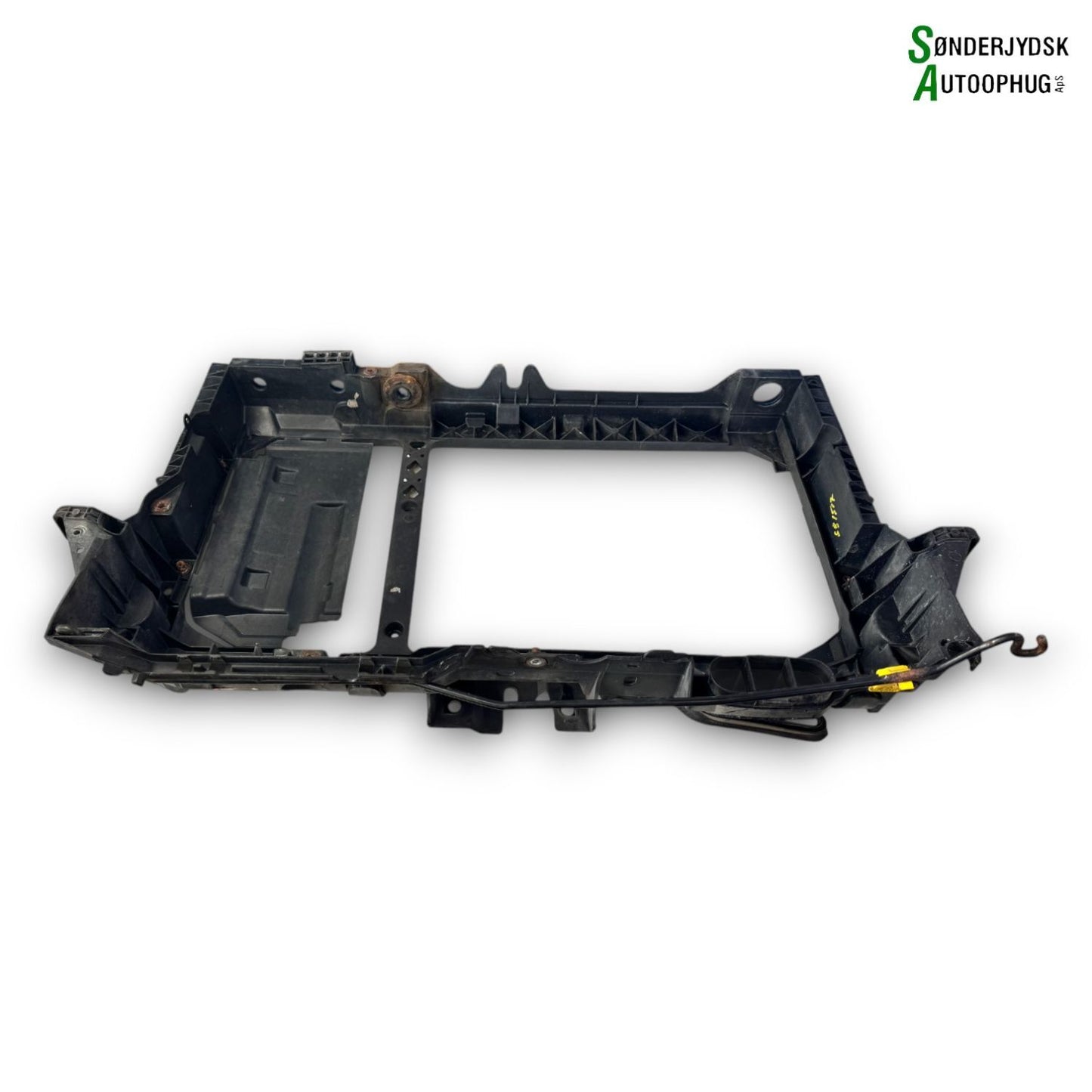 Ford Fiesta 7 Frontkasse Med OEM Nr. 1801905 Fra Ford Ophugger