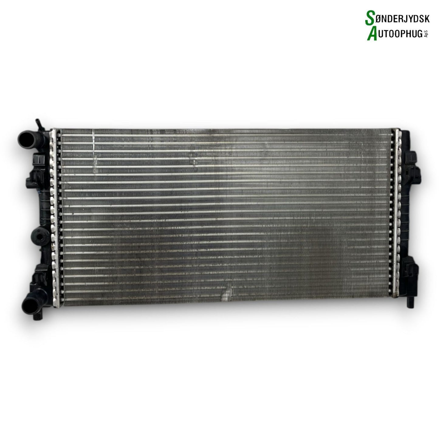 VW Polo AW Køler Med OEM Nr. 2Q0121253 Fra VW Ophugger