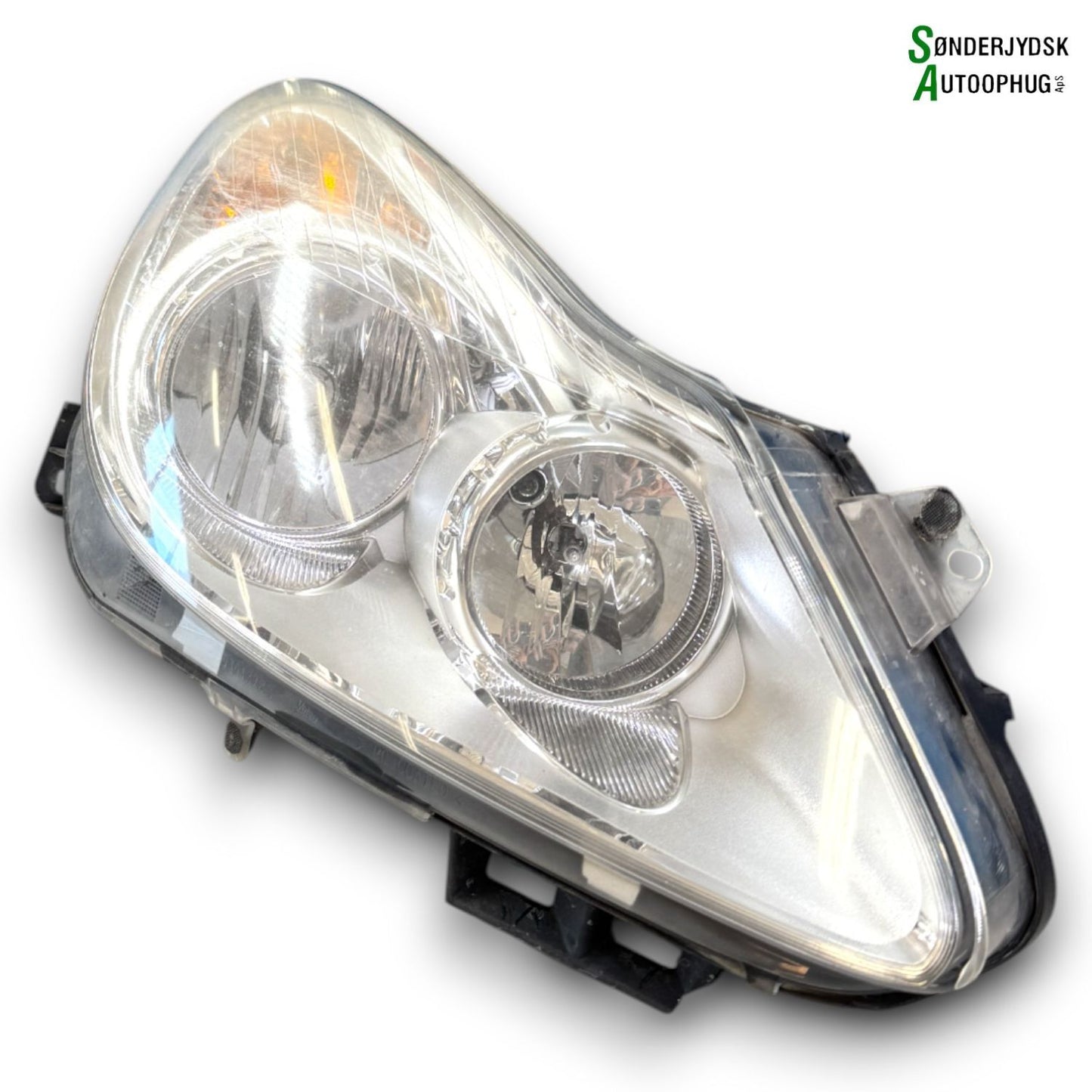 Opel Corsa D Forlygte Med OEM Nr. 13186382 Fra Opel Ophugger
