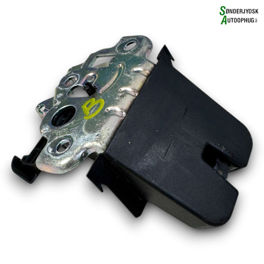 Skoda Fabia Dørlås Med OEM Nr. 8K9827505A Fra Skoda Ophugger