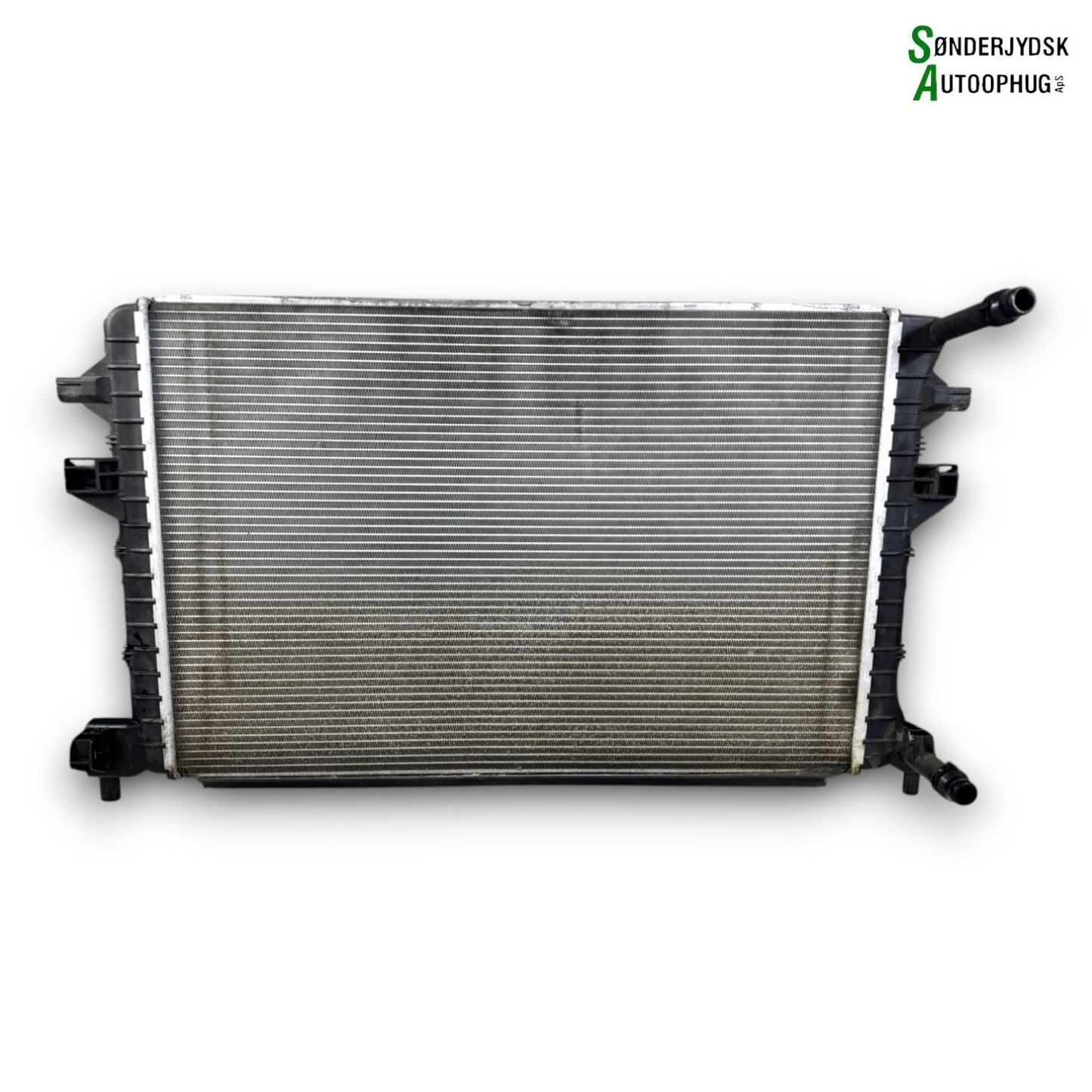 Skoda Octavia Køler Med OEM Nr. 5QM121251Q Fra Skoda Ophugger