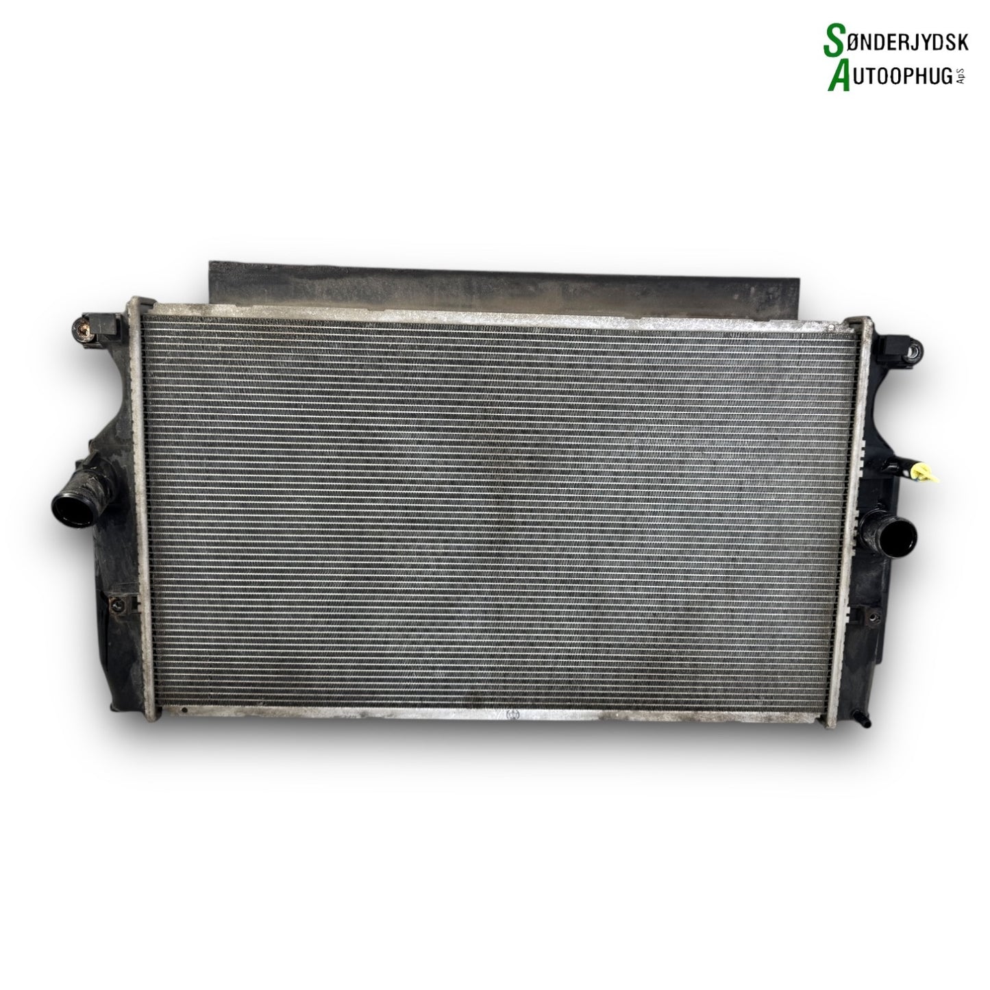 Toyota Verso Køler Med OEM Nr. 164000R061 Fra Toyota Ophugger