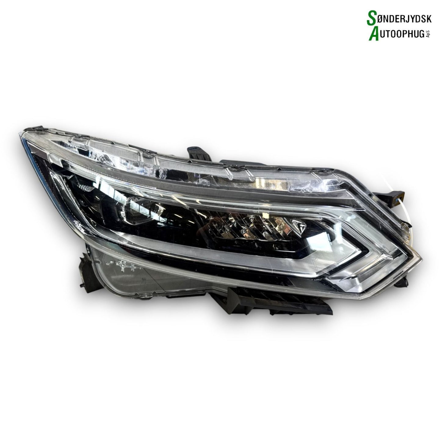 Nissan Qashqai Forlygte Med OEM Nr. 26010HV05A Fra Nissan Ophugger