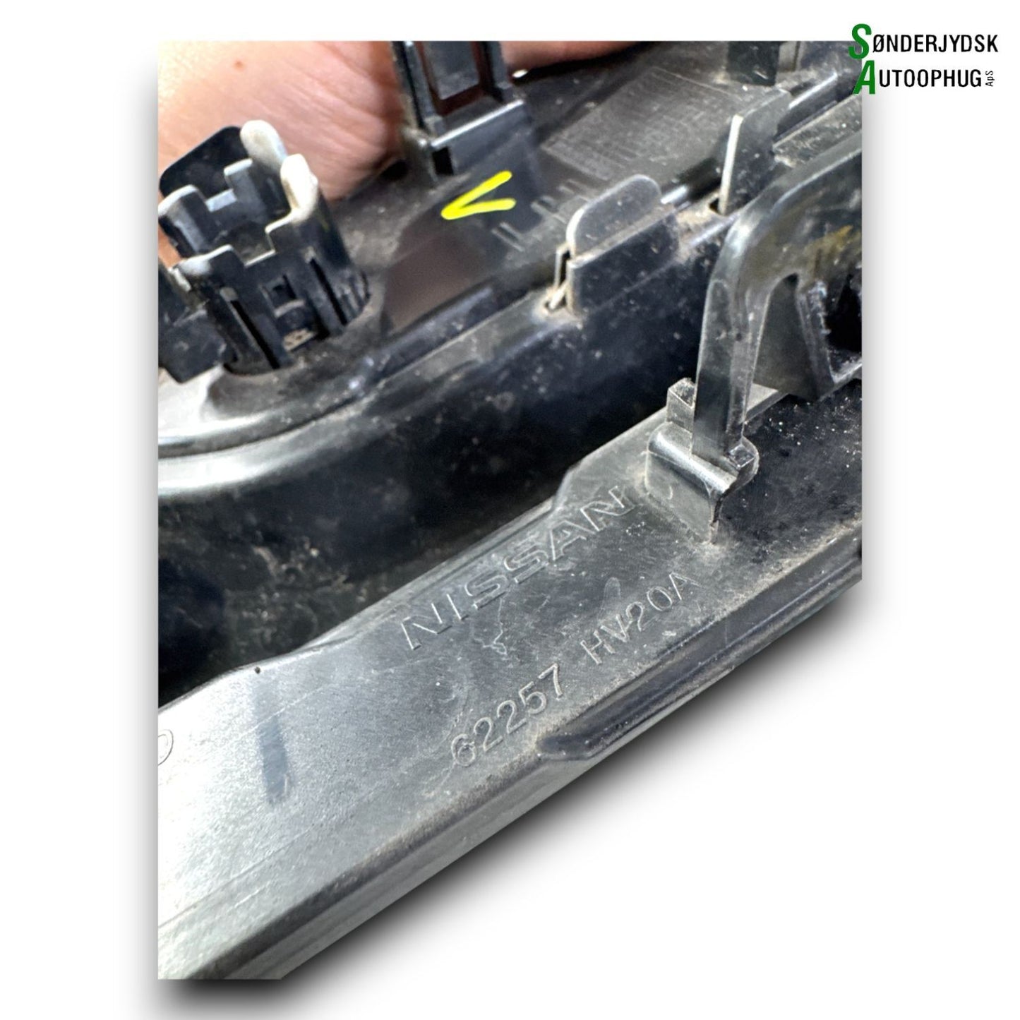 Nissan Qashqai Kofangergitter Med OEM Nr. 62257HV20A Fra Nissan Ophugger