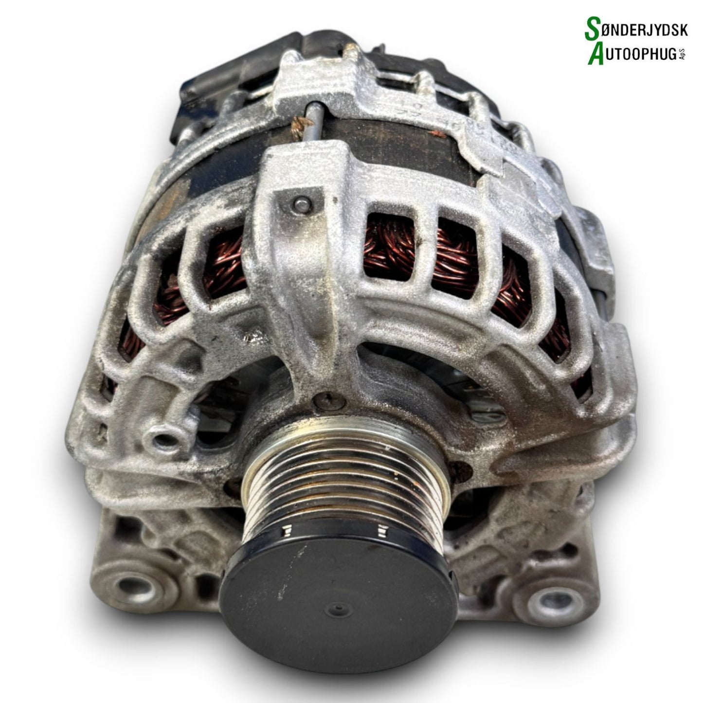 Nissan Qashqai Generator Med OEM Nr. 231004BE0A Fra Nissan Ophugger