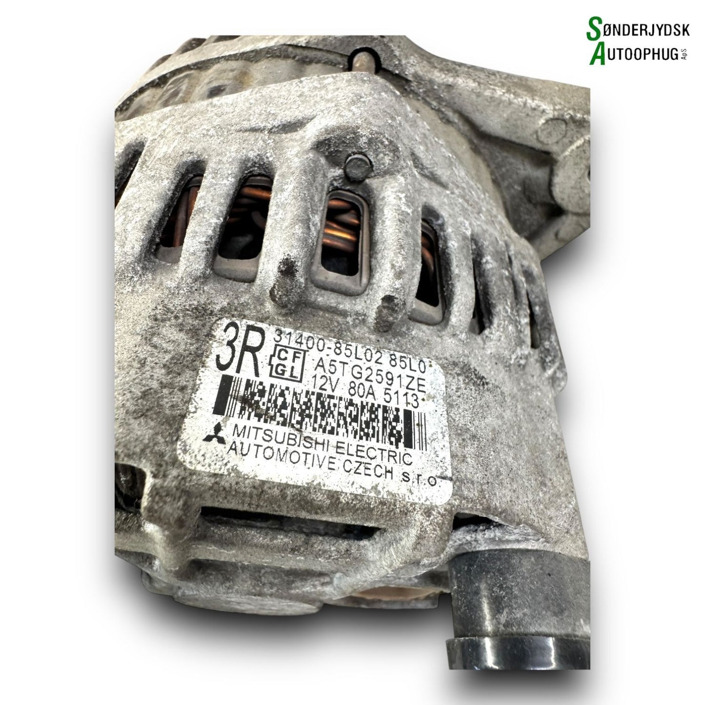 Suzuki Swift Generator Med OEM Nr. 3140085L03000 Fra Suzuki Ophugger