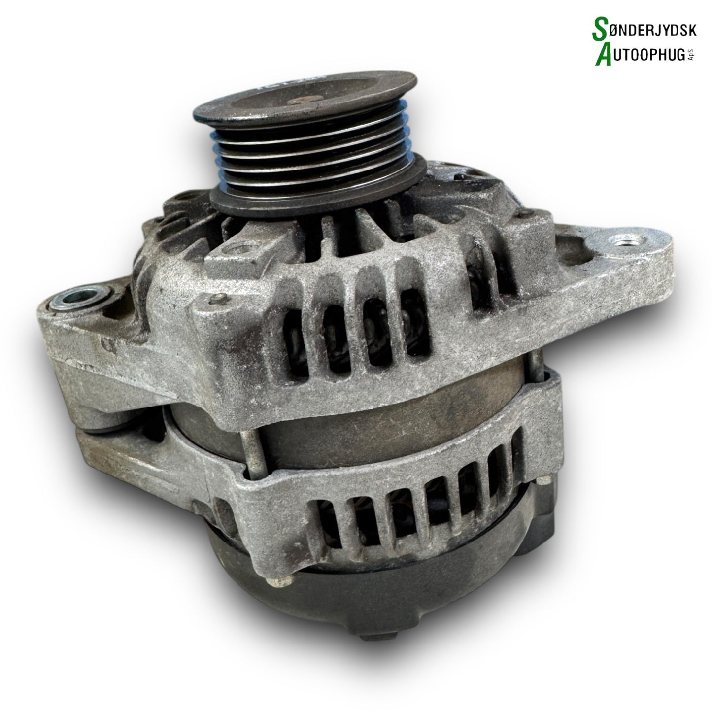 Suzuki Celerio Generator Med OEM Nr. 3140084M00000 Fra Suzuki Ophugger