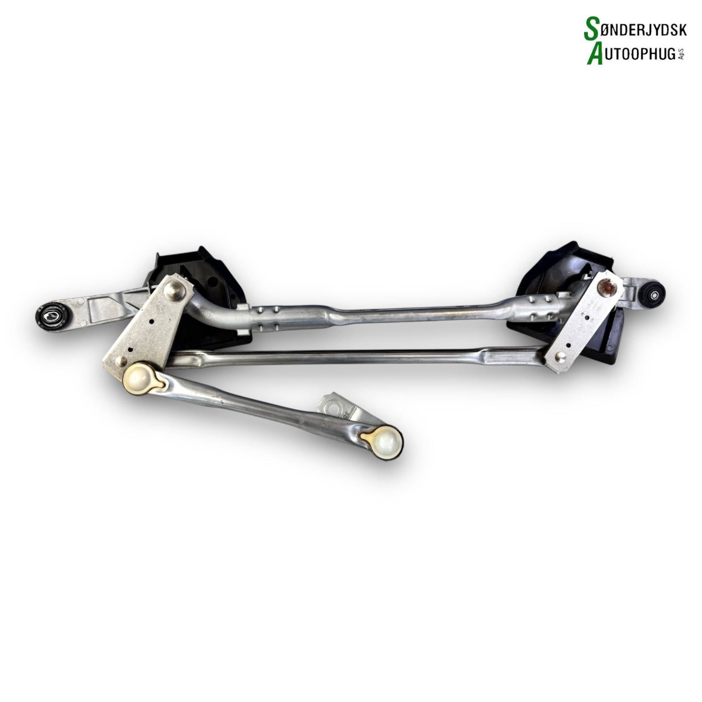 Suzuki Celerio Viskertræk Med OEM Nr. 3810084M00000 Fra Suzuki Ophugger