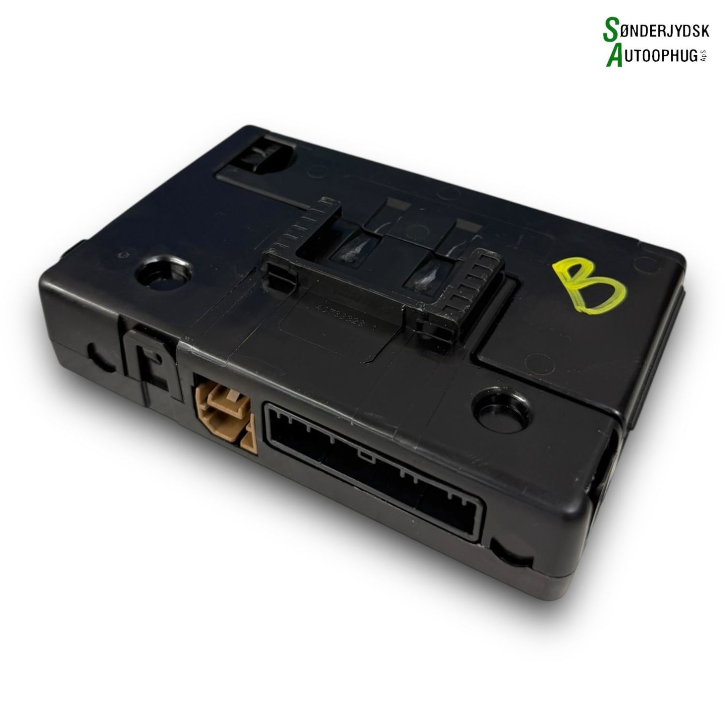 Renault Megane 4 Relæ Diverse Med OEM Nr. 282757104R Fra Renault Ophugger