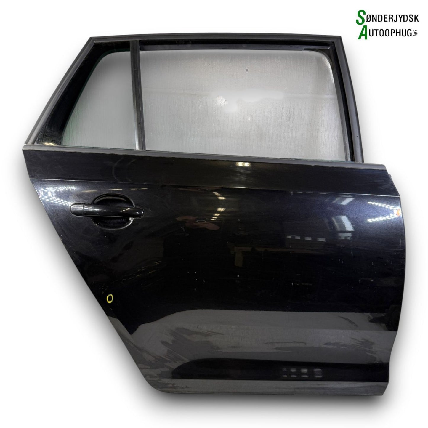 Skoda Rapid Bagdør H Med OEM Nr. 5JJ833052 Fra Skoda Ophugger