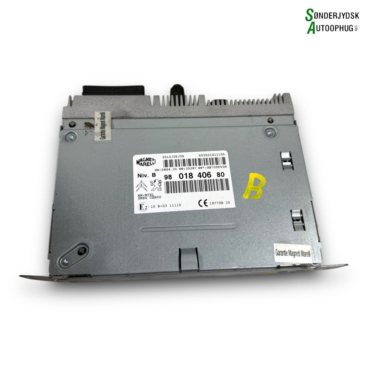 Peugeot 208 Radio Med OEM Nr. 9801840680 Fra Peugeot Ophugger