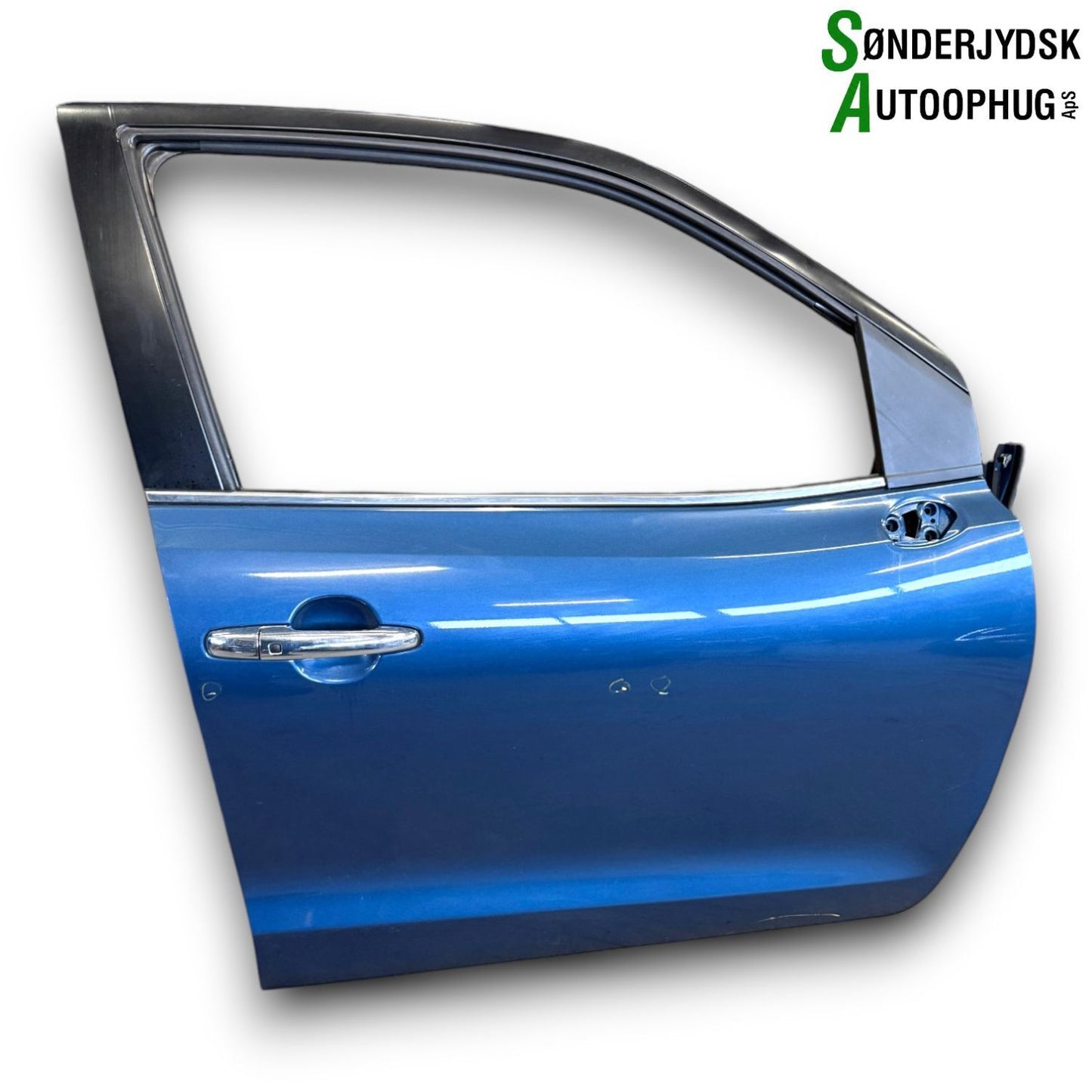 Suzuki Baleno Fordør H Med OEM Nr. 68001M68P11 Fra Suzuki Ophugger