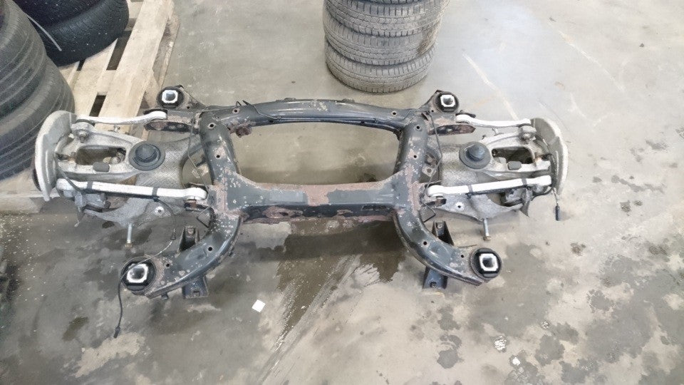 BMW X6 E71 Bagbro Med OEM Nr. 33316863815 Fra BMW Ophugger