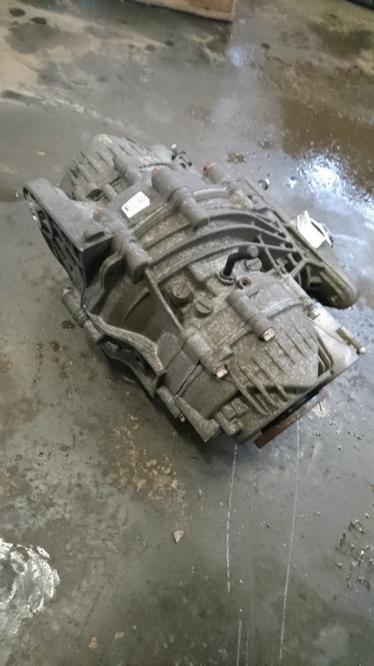 BMW X6 E71 Bagtøjsklump Med OEM Nr. 33107582389 Fra BMW Ophugger