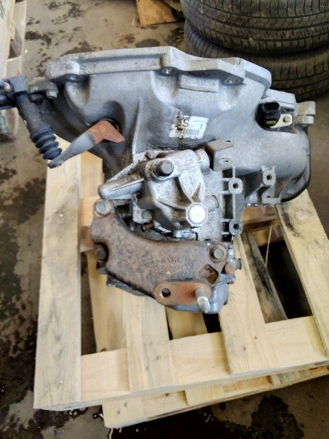 Chevrolet Aveo Gearkasse 5 Trin Med OEM Nr. Ophugger Fra Chevrolet Ophugger
