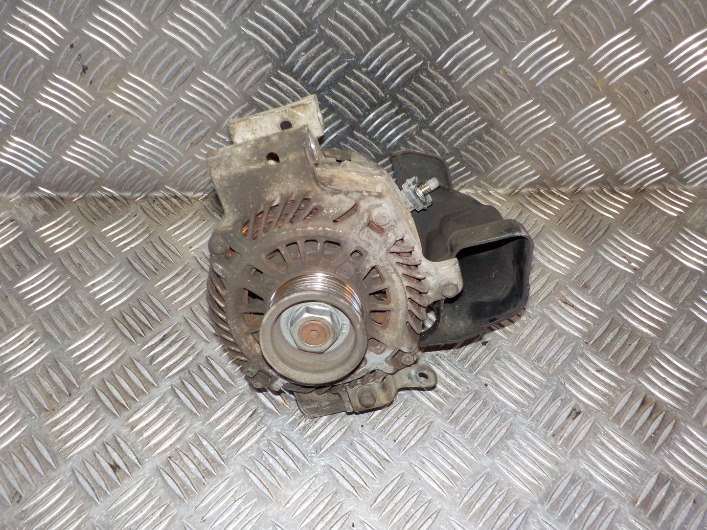 Mazda 6 GG/GY Generator Med OEM Nr. A2TJ0391A Fra Mazda Ophugger