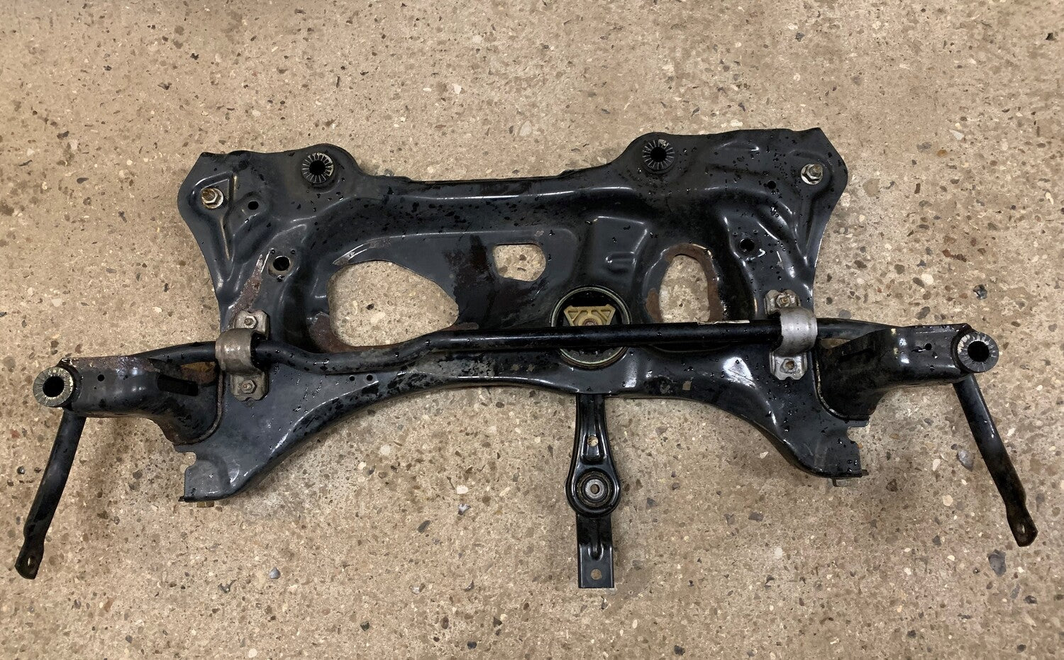 Skoda Octavia Forbro Med OEM Nr. 5Q0199315Q Fra Skoda Ophugger