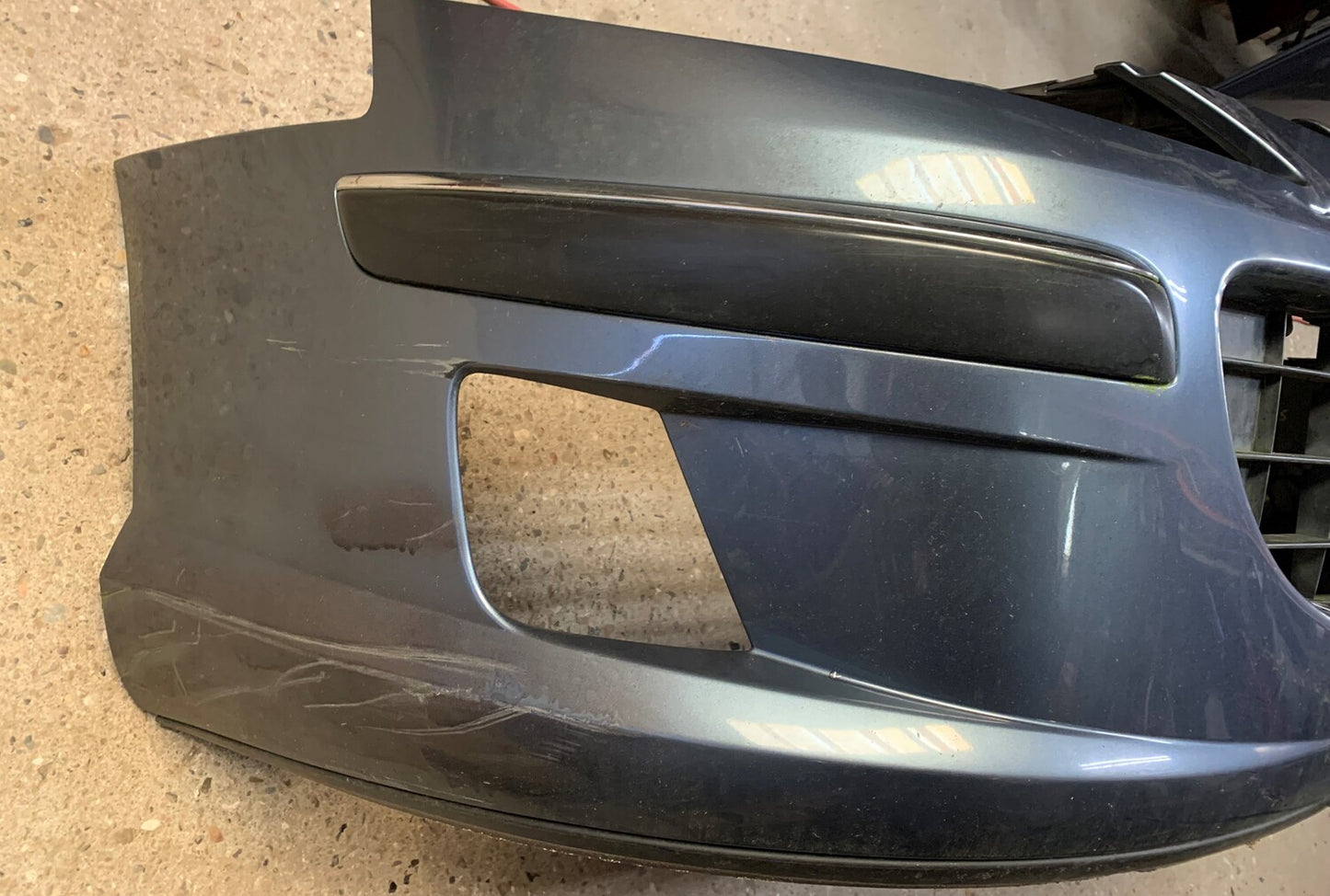 Peugeot 407 Forkofanger Med OEM Nr. 7401RA Fra Peugeot Ophugger