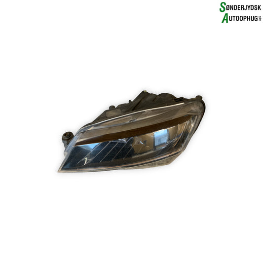 Skoda Superb B8 Forlygte Med OEM Nr. 3V1941016A Fra Skoda Ophugger