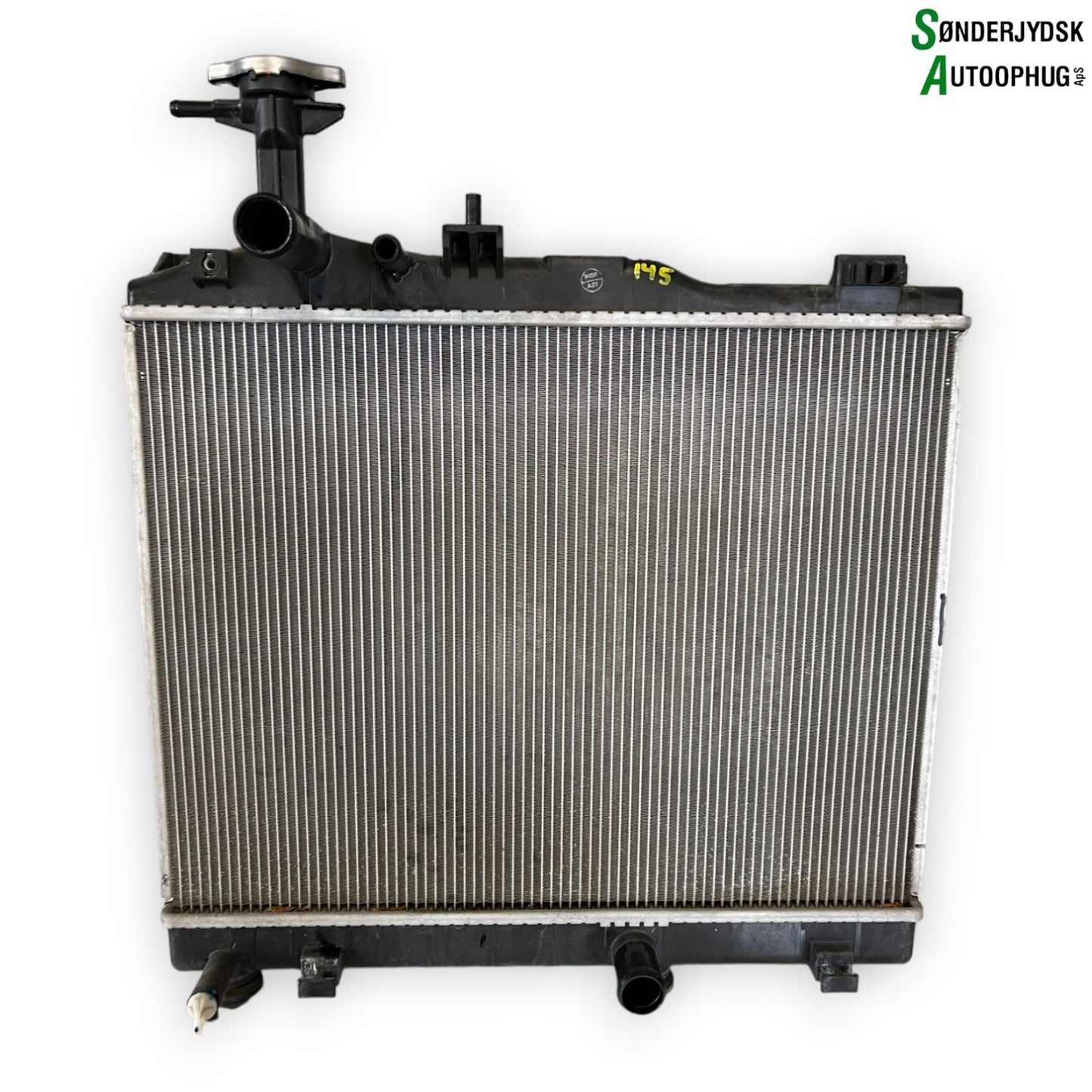 Mitsubishi Space Star Køler Med OEM Nr. TG0230004230 Fra Mitsubishi Ophugger