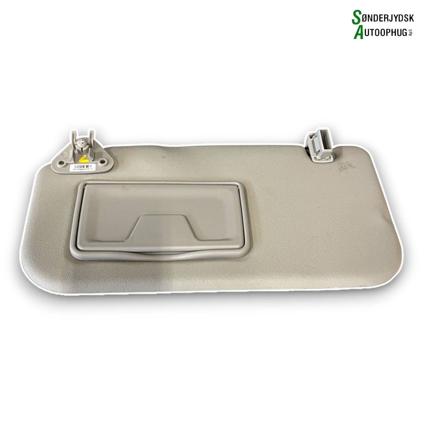 Mitsubishi Space Star Solskærm Med OEM Nr. 7620B731HB Fra Mitsubishi Ophugger