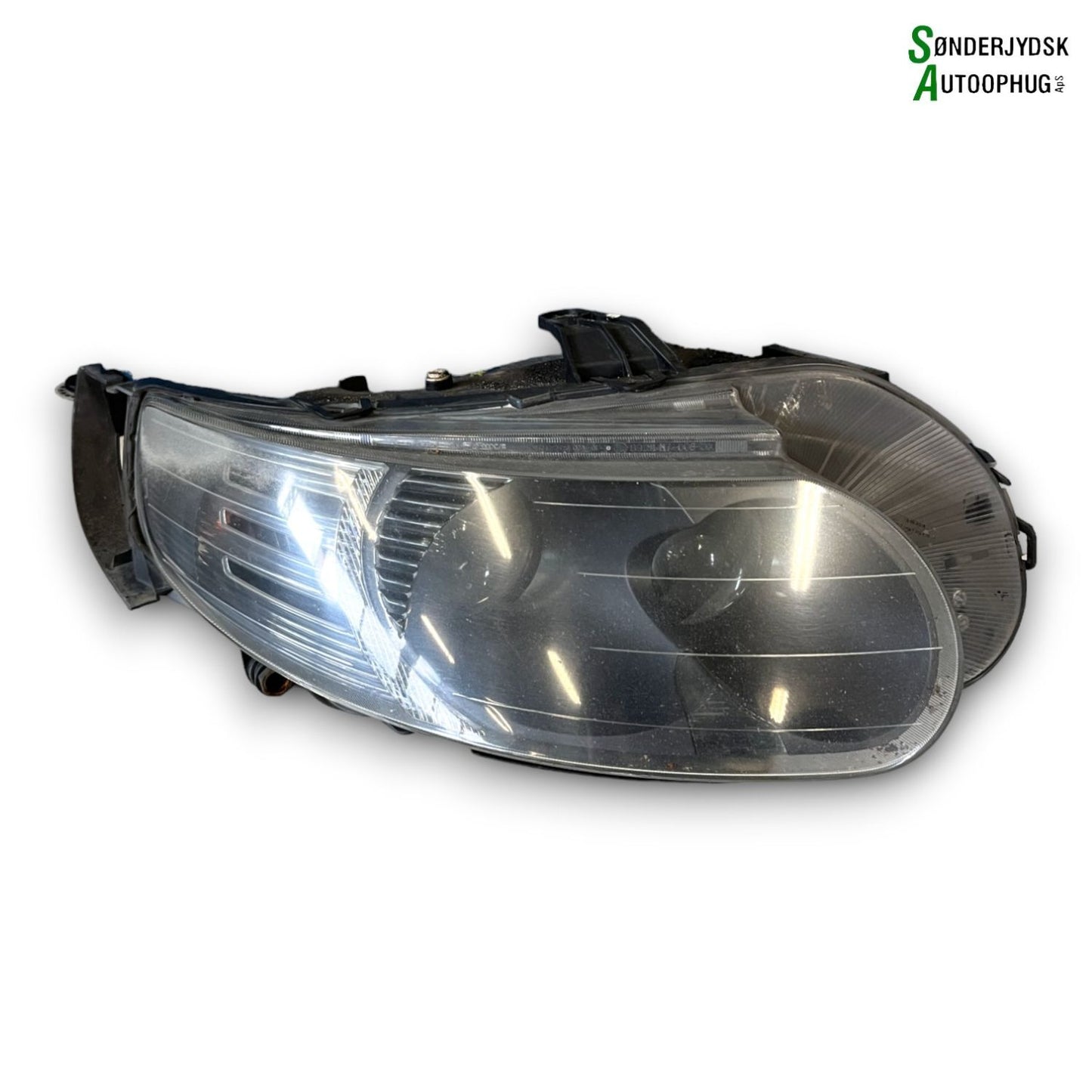 Saab 9-5 Forlygte Med OEM Nr. Ophugger Fra Saab Ophugger
