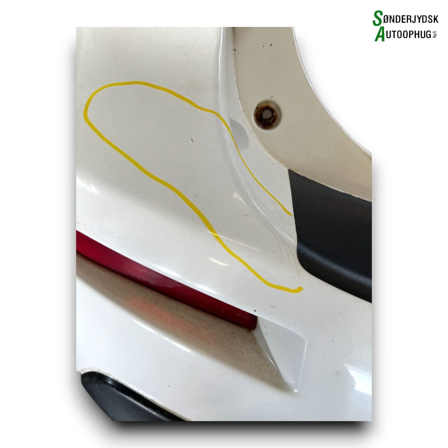 Mitsubishi Lancer Bagkofanger Med OEM Nr. 6410B577WA Fra Mitsubishi Ophugger