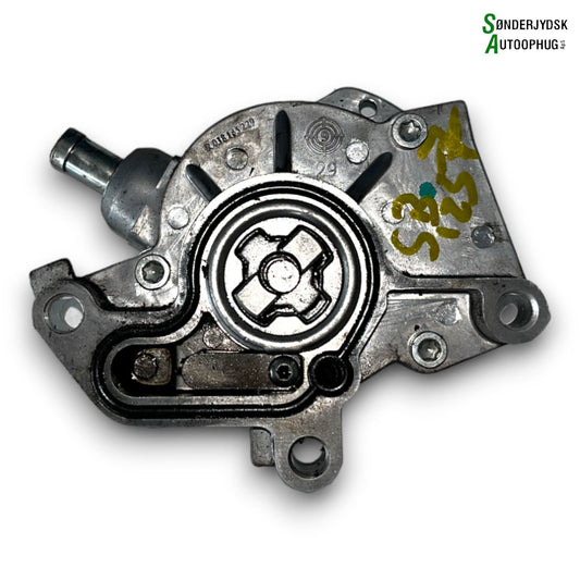 Skoda Octavia Højtrykspumpe Med OEM Nr. 038145101B Fra Skoda Ophugger