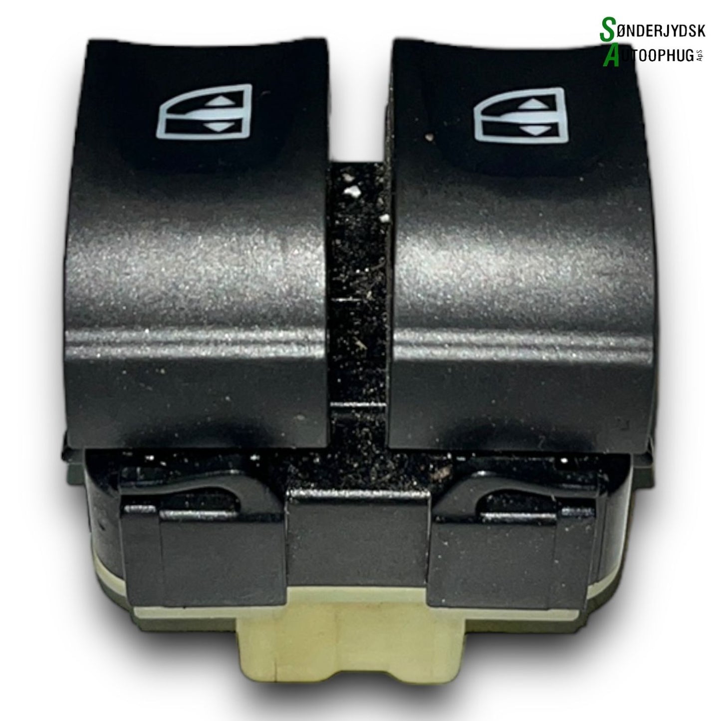 Renault Clio 4 Kontakt Rudehejs Med OEM Nr. 254118044R Fra Renault Ophugger