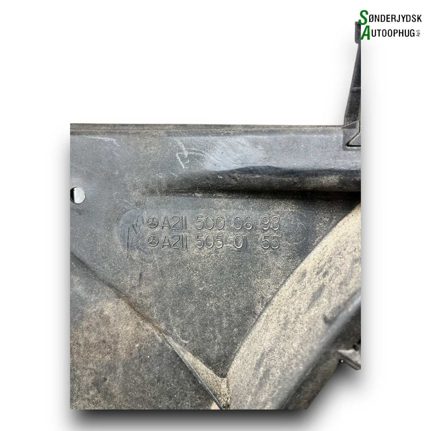 Mercedes E W211 Kølerblæser El Med OEM Nr. A2115000693 Fra Mercedes Ophugger