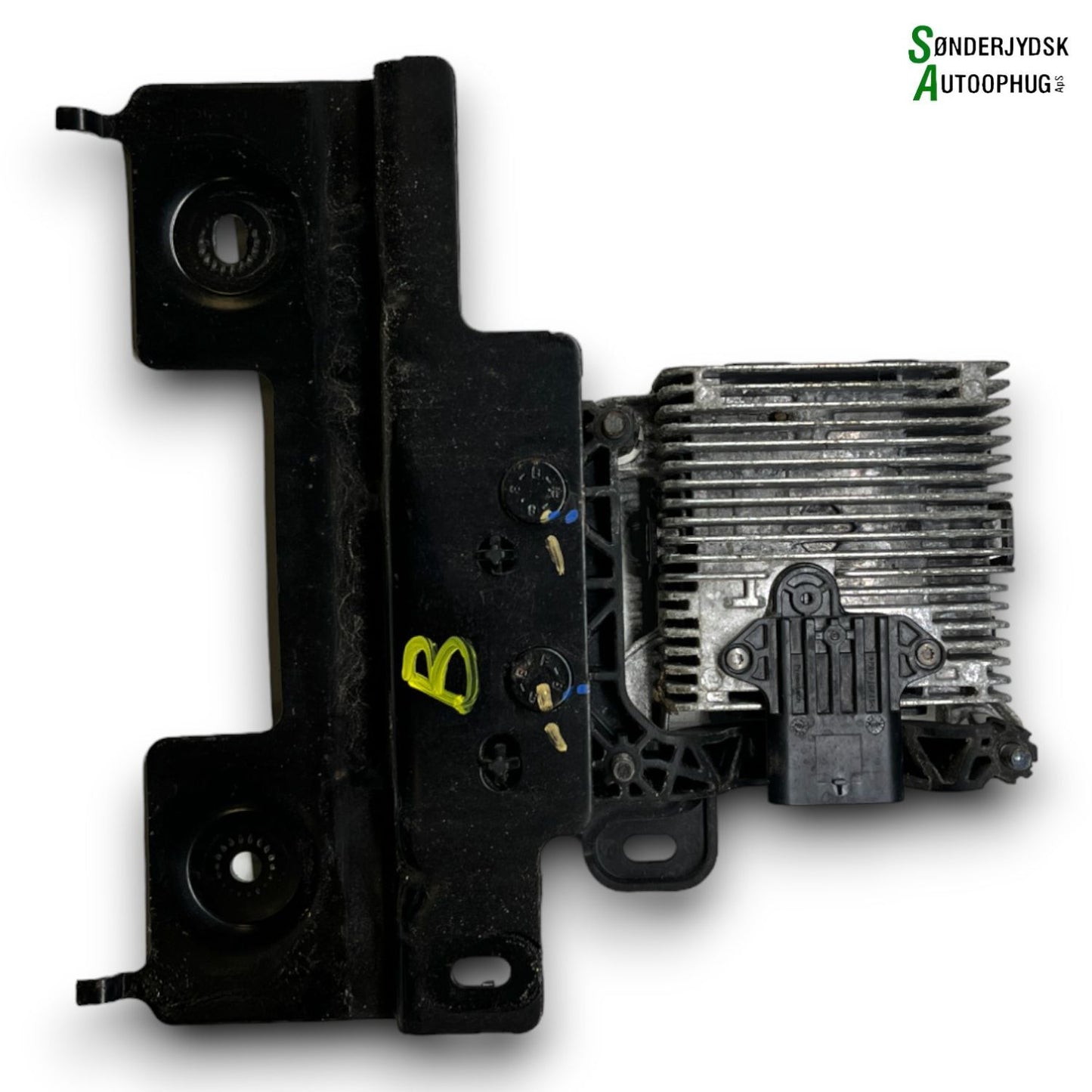 Peugeot 208 Radar Med OEM Nr. 9833472180 Fra Peugeot Ophugger
