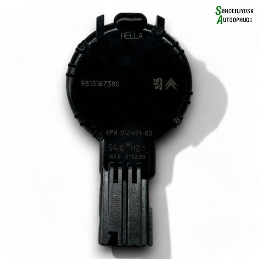 Peugeot 208 Regnsensor Med OEM Nr. 9813167380 Fra Peugeot Ophugger