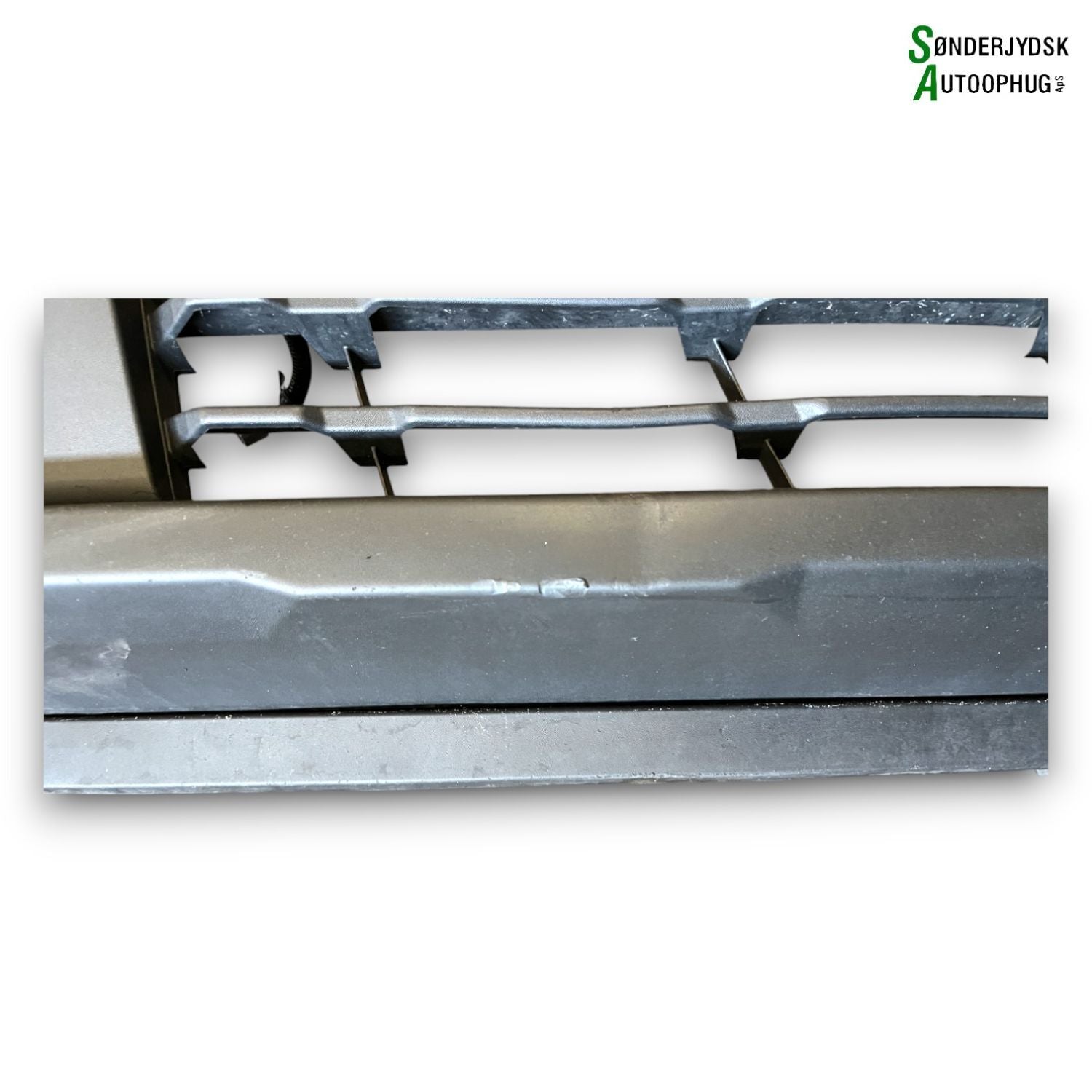 Renault Trafic 3 Forkofanger Med OEM Nr. 620222986R Fra Renault Ophugger